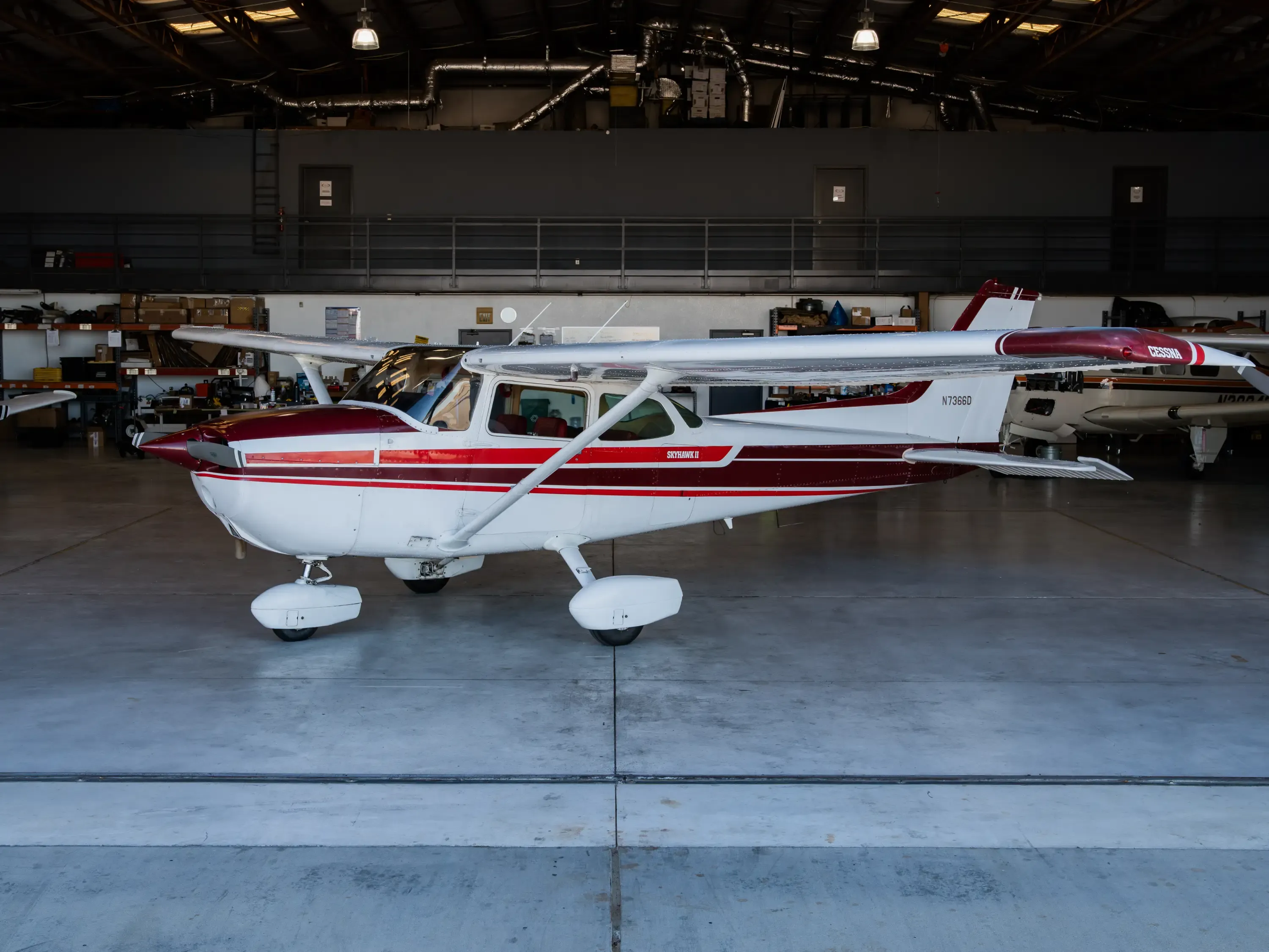 N7366D Cessna 172N taxiing at Fox Field