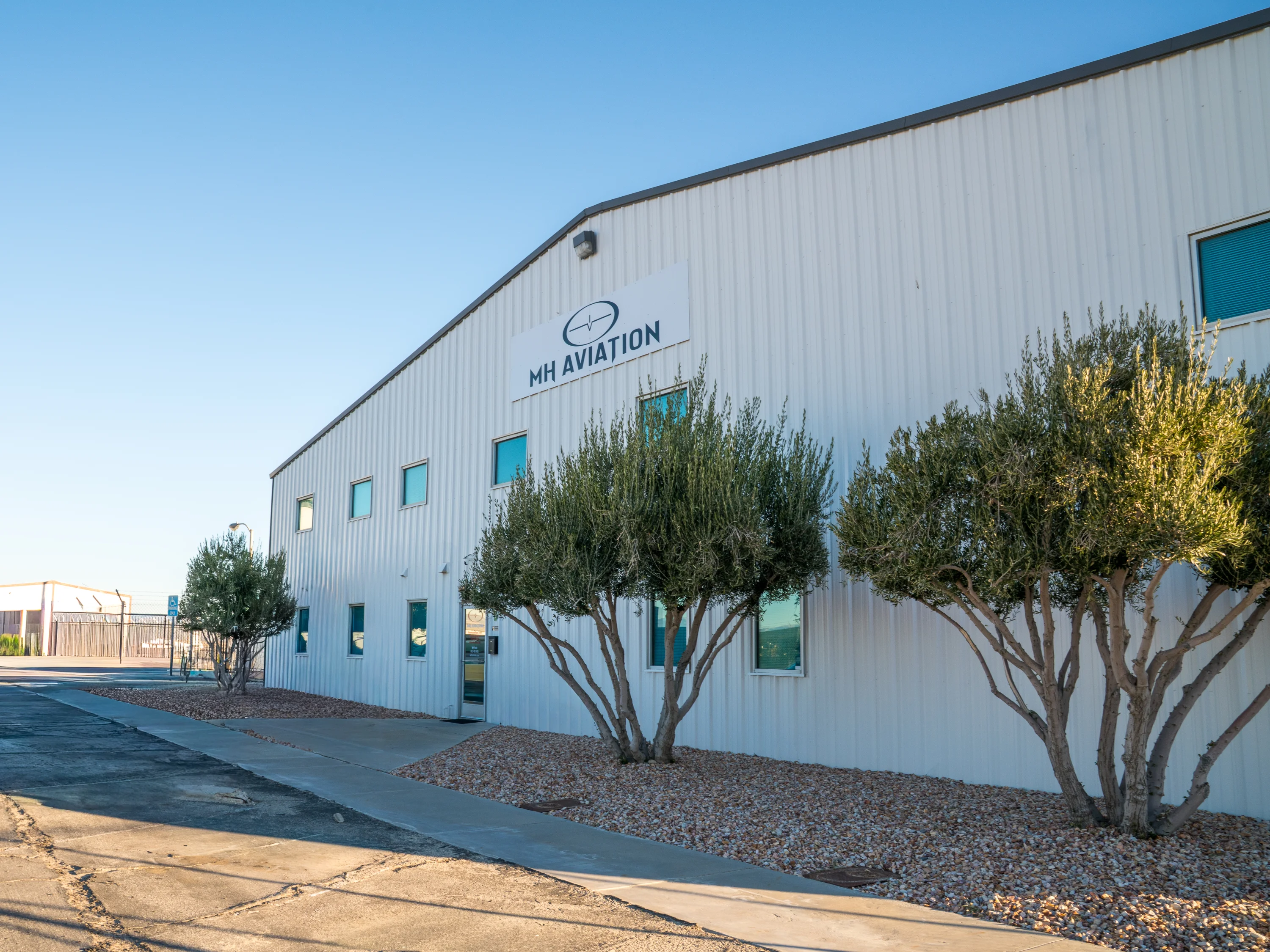 MH Aviation Facilities at Fox Field