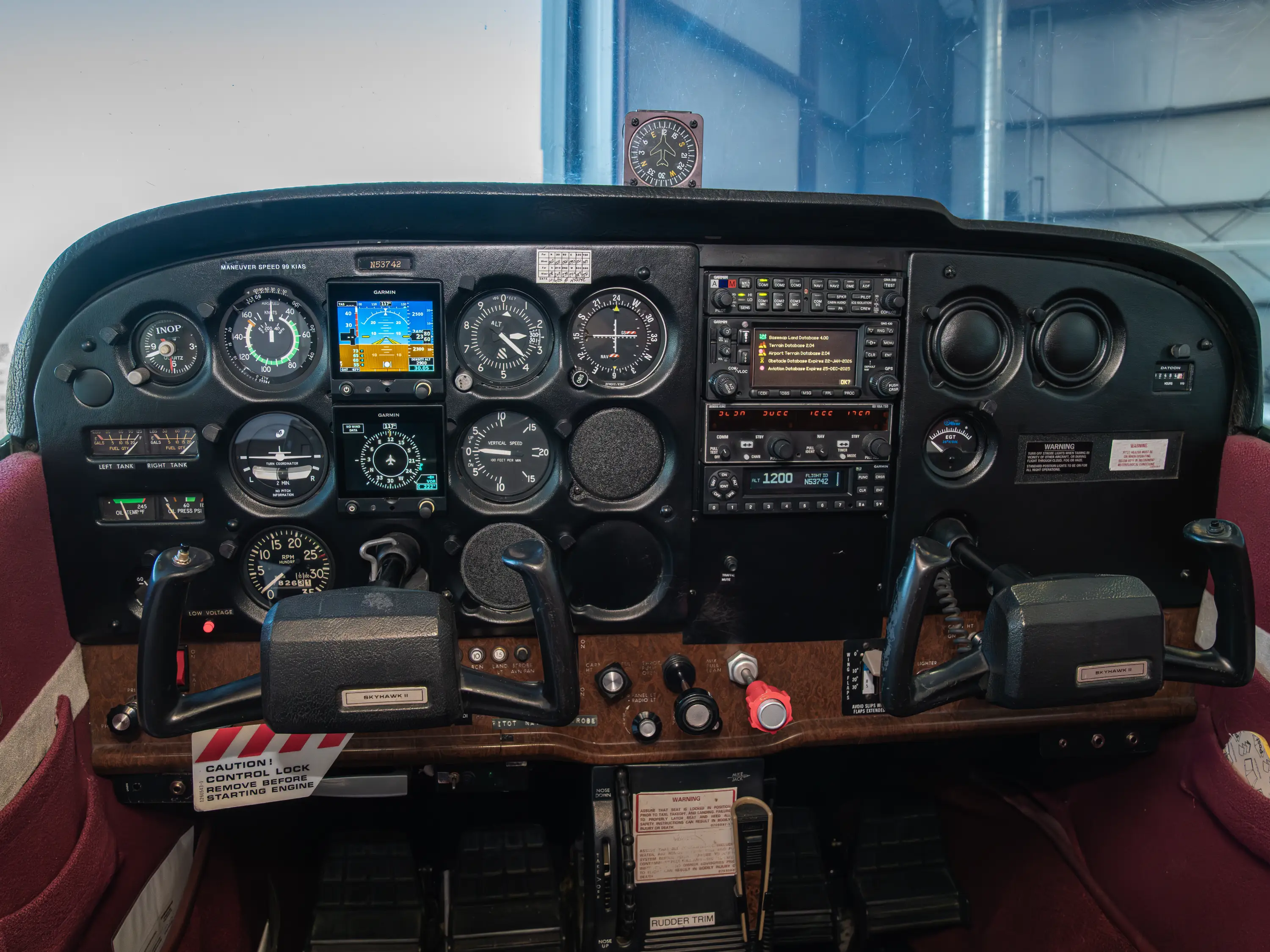 Modern Garmin G5 glass cockpit in an MH Aviation training aircraft in Lancaster, CA